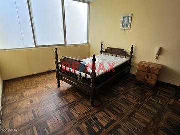 Venta De Amplio Depa En El Corazon De Miraflores