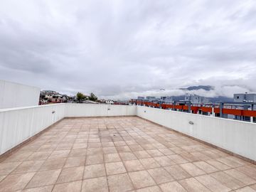$92.500 - Departamento de 92m² con Pátio, sector Los Laureles