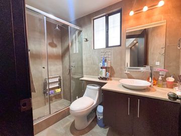 $92.500 - Departamento de 92m² con Pátio, sector Los Laureles