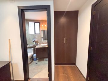 $92.500 - Departamento de 92m² con Pátio, sector Los Laureles