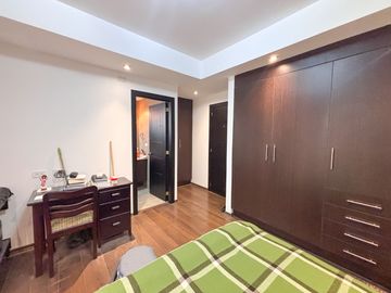 $92.500 - Departamento de 92m² con Pátio, sector Los Laureles