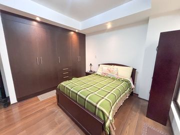 $92.500 - Departamento de 92m² con Pátio, sector Los Laureles