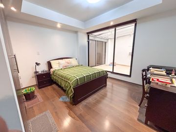 $92.500 - Departamento de 92m² con Pátio, sector Los Laureles