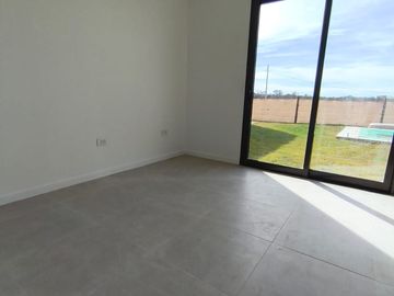 CASA A ESTRENAR EN VENTA