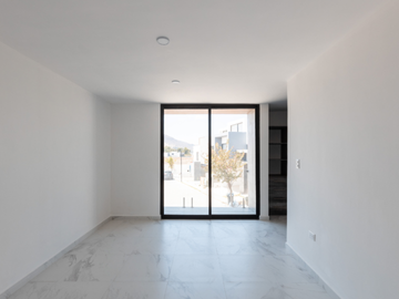 Casa en Venta en Lomas de Angelópolis III – 3 Recámaras y Roof Garden