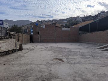 EN VENTA TERRENO COMERCIAL DE 780.4 M²  AV VICTOR MALAZQUEZ  -PACHACAMAC