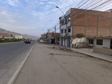 EN VENTA TERRENO COMERCIAL DE 780.4 M²  AV VICTOR MALAZQUEZ  -PACHACAMAC