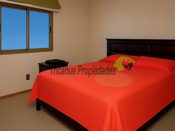 La Serena, venta de amplia y linda casa en sector residencial, 4D y 3B. $280 millones