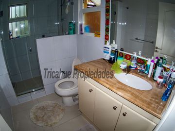 La Serena, venta de amplia y linda casa en sector residencial, 4D y 3B. $280 millones