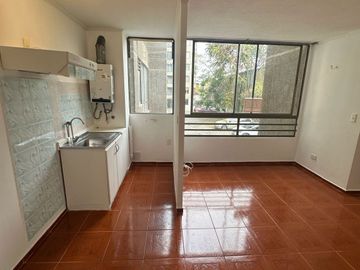 EN VENTA Depto. 3d-1b, En 2° Piso, Calle Maipú 848, Santiago