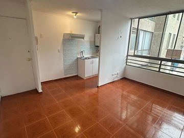 EN VENTA Depto. 3d-1b, En 2° Piso, Calle Maipú 848, Santiago