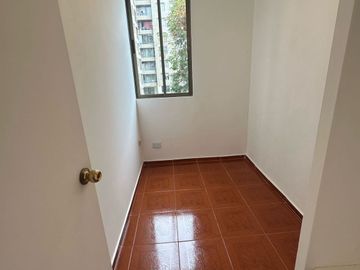 EN VENTA Depto. 3d-1b, En 2° Piso, Calle Maipú 848, Santiago