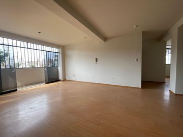 Departamento 2do piso en Venta – Vipol, Callao