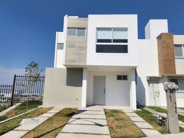 CASA EN VENTA, EN EL MARQUES, QUERETARO