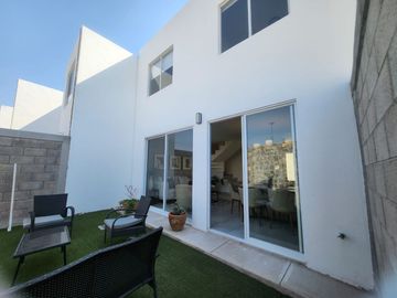 CASA EN VENTA, EN EL MARQUES, QUERETARO