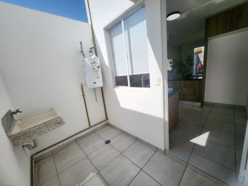 CASA EN VENTA, EN EL MARQUES, QUERETARO