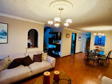 Casa con Excelente Ubicación