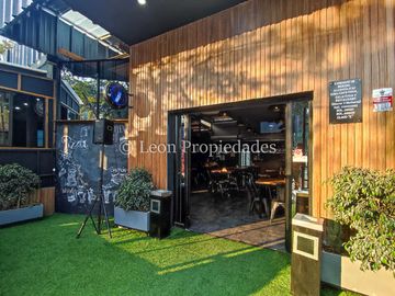 Leon Propiedades vende llaves de excelente y prestigioso restobar en Avenida principal y comercial de la comuna¡¡