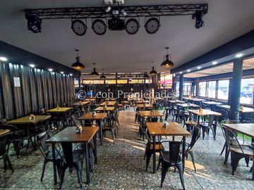Leon Propiedades vende llaves de excelente y prestigioso restobar en Avenida principal y comercial de la comuna¡¡