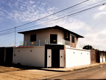 Casa en Venta en Crucita, Manabí