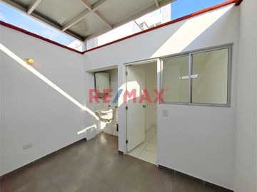Se Vende Dúplex + 2 Cocheras + 1 Depósito En San Borja