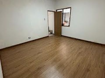 VENDO DPTO TIPO CASA PTA CSLLE LINCE CERCA AV 2 DE MAYO AC 192 M2 COCHERA