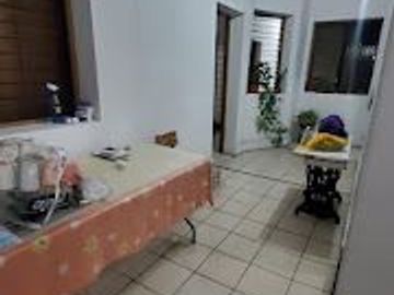 VENDO DPTO TIPO CASA PTA CSLLE LINCE CERCA AV 2 DE MAYO AC 192 M2 COCHERA