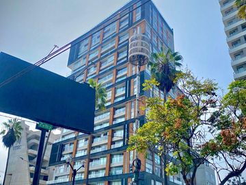 BARRANCO, VENTA DE EXCLUSIVO DEPARTAMENTO CON VISTA PANORAMICA FRENTE A UTEC