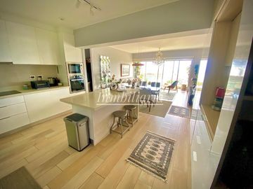 BARRANCO, VENTA DE EXCLUSIVO DEPARTAMENTO CON VISTA PANORAMICA FRENTE A UTEC