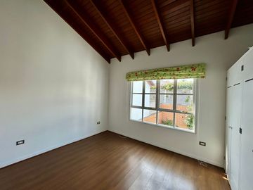 ALQUILER LINDA CASA EN CONDOMINIO URB.LOS GRANADOS, SURCO