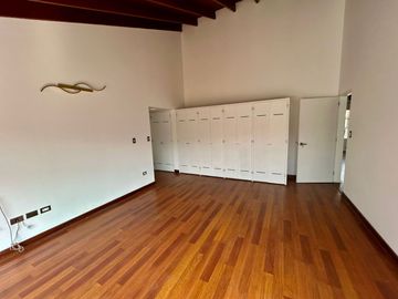 ALQUILER LINDA CASA EN CONDOMINIO URB.LOS GRANADOS, SURCO