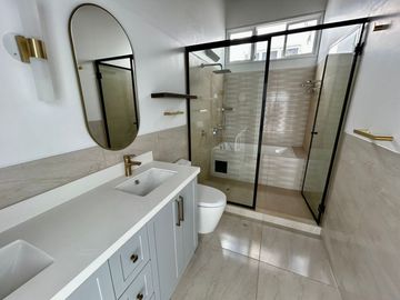 ALQUILER LINDA CASA EN CONDOMINIO URB.LOS GRANADOS, SURCO