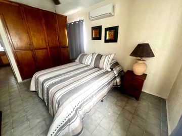 Coromuel 302 C-3 N/A Blvd. Lázaro Cárdenas 302, Cabo San Lucas