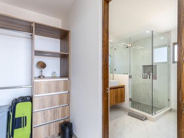 Casanita 2-401 Vistamar Santa Barbara AV 2-401, San Jose Corridor