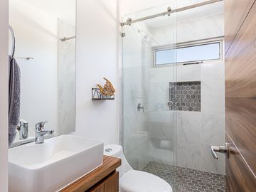 Casanita 2-401 Vistamar Santa Barbara AV 2-401, San Jose Corridor