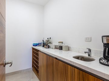 Casanita 2-401 Vistamar Santa Barbara AV 2-401, San Jose Corridor