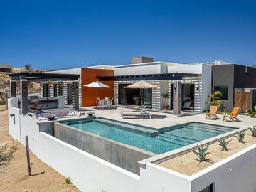 Rolling Hills Casa 16 Blk 26, Pacific