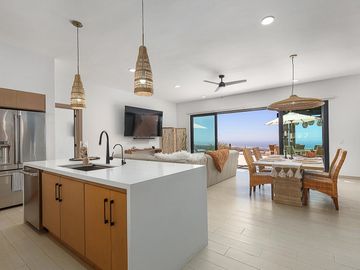 Rolling Hills Casa 16 Blk 26, Pacific