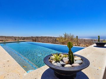 Rolling Hills Casa 16 Blk 26, Pacific