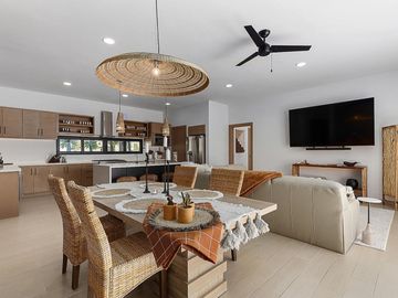 Rolling Hills Casa 16 Blk 26, Pacific