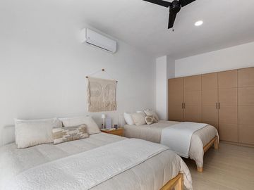 Rolling Hills Casa 16 Blk 26, Pacific