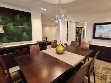 VENTA HERMOSO DEPARTAMENTO CON JARDÍN SECTOR CUMBAYA