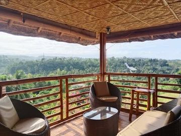 Overlooking Mountain Guest House/ Resort for Sale with Spacious Lot