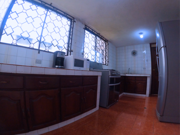 Bella Casa Independiente en Conocoto