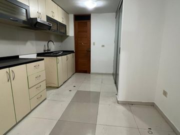 Vendo lindo departamento en cerro colorado cerca plaza las americas $ 110,000