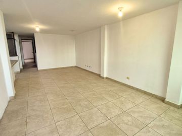 VENDO DPTO. EN LAS PRADERAS DE SANTA ANITA 2da ETAPA