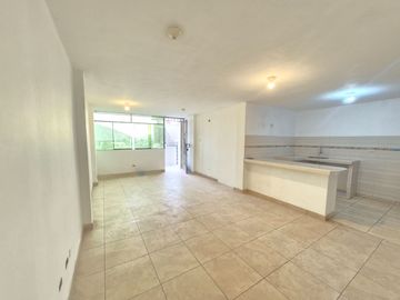 VENDO DPTO. EN LAS PRADERAS DE SANTA ANITA 2da ETAPA