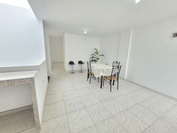 VENDO DPTO. EN LAS PRADERAS DE SANTA ANITA 2da ETAPA