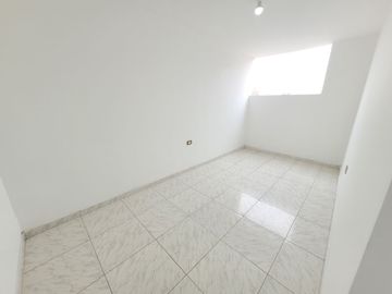 VENDO DPTO. EN LAS PRADERAS DE SANTA ANITA 2da ETAPA