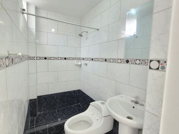 VENDO DPTO. EN LAS PRADERAS DE SANTA ANITA 2da ETAPA